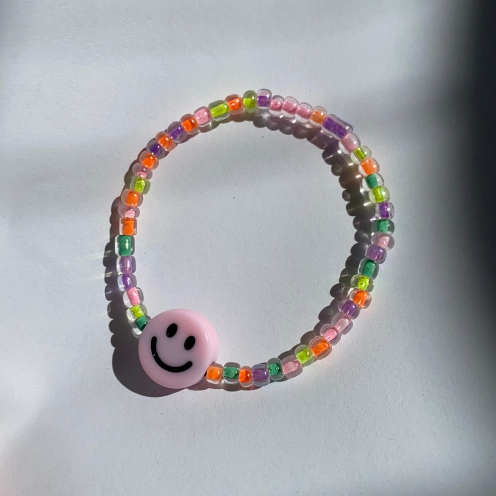 Smiley face beaded bracelet
